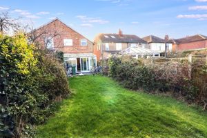 NORTH ROAD- click for photo gallery
